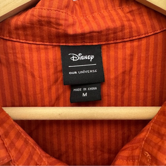 Her Universe Disney Lilo & Stitch Isometric Icons Button Down SZ M - Picture 4 of 4